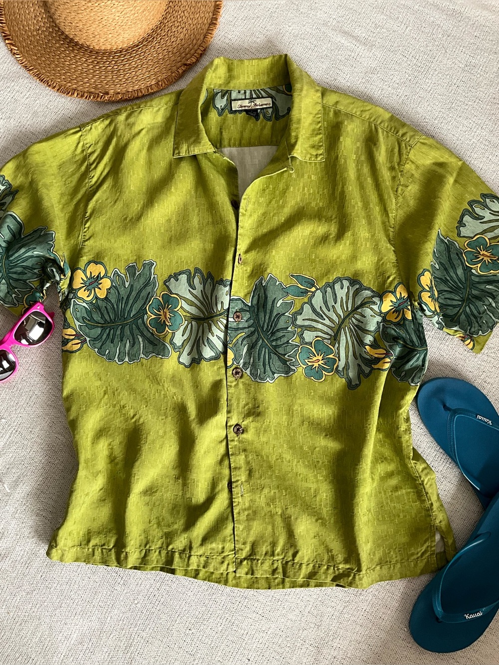 Vintage y2k Tommy Bahama 100% Silk Resort Camp Shirt Tropical